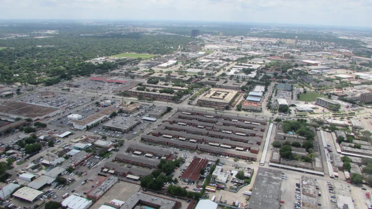 How Houston’s Gulfton Became a Center of Immigration, Culture, and Community
